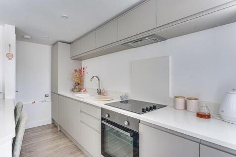 5 St George&#39;s Mews-2.jpg