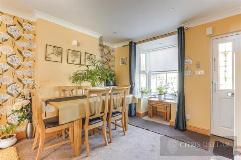 5 London Road WM-3.jpg