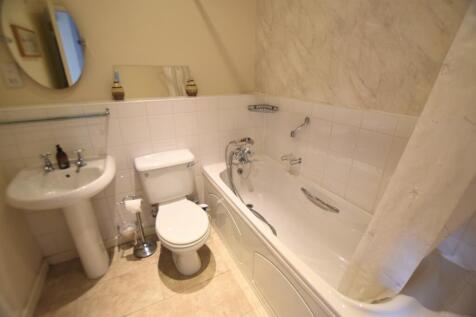 56 Enterprise Lane bathroom