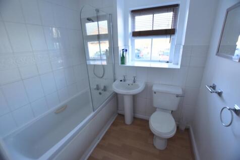 35 Kendall Place bathroom