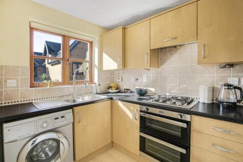 8 Berrington Grove kitchen