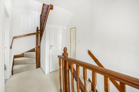 8 Berrington Grove stairs