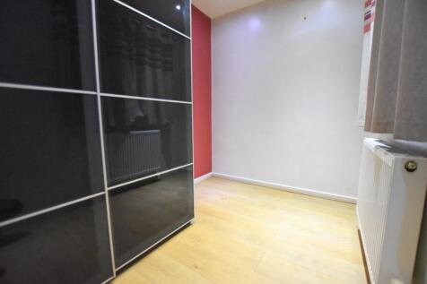 4 Shorham Rise third bedroom