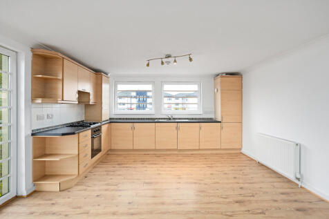 8 Whiteside Court...