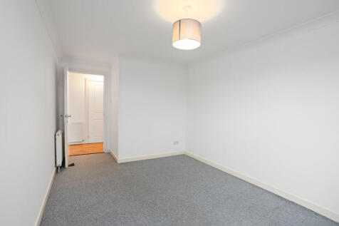 8 Whiteside Court...