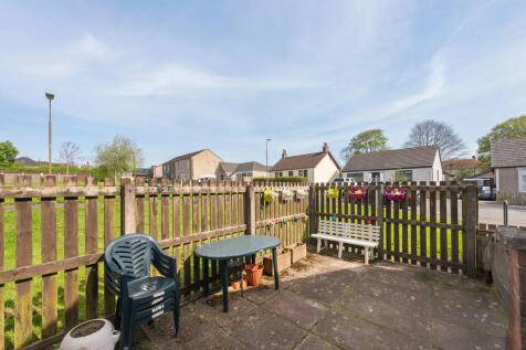 32 Quarry Road 27