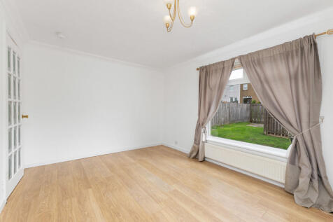 198 Lenzie Avenue...