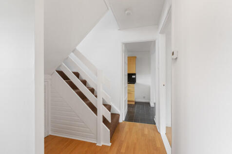 198 Lenzie Avenue...