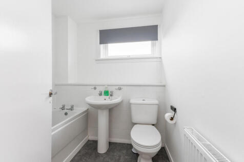 198 Lenzie Avenue...