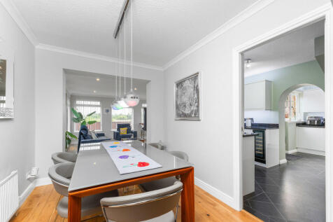 33 Birkdale Park ...