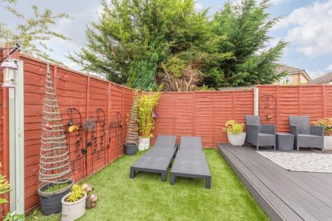 33 Birkdale Park ...