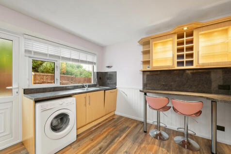 64 Manitoba Avenu...