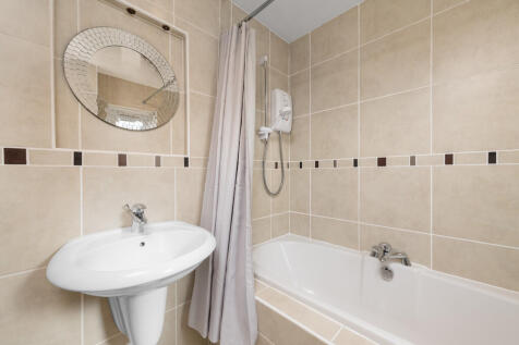 64 Manitoba Avenu...