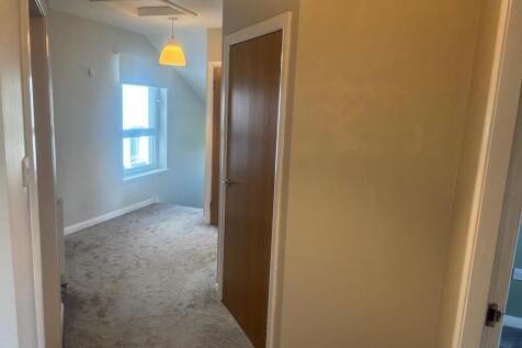 IMG-20250424-WA00...