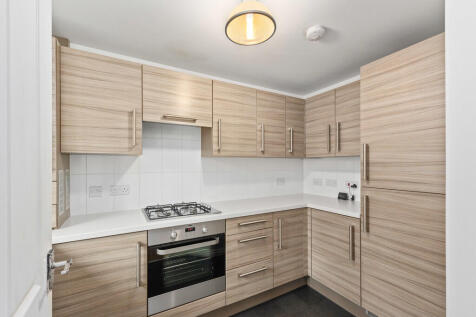 12 Russell Place ...