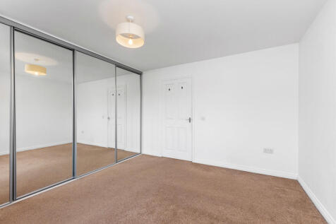 12 Russell Place ...