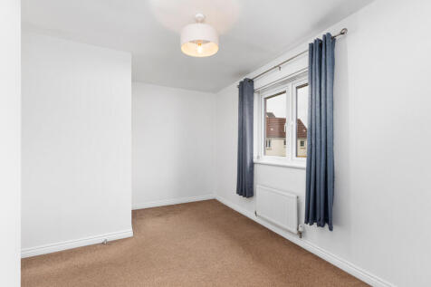 12 Russell Place ...