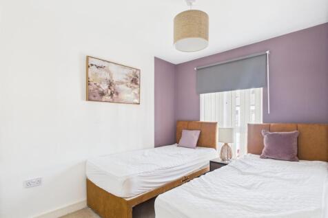 Second bedroom