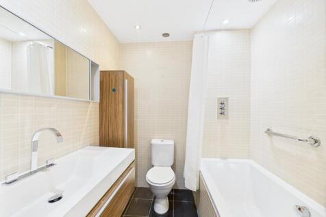 Main bathroom