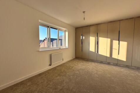 Second bedroom