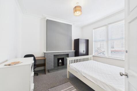Downstairs Lounge/Bedroom