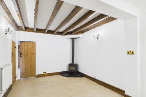 CAM05672G0-PR0082-STILL004