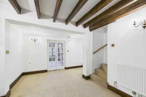 CAM05672G0-PR0082-STILL003