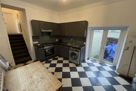88 Hotwells Road, Hotwells, Bristol BS8 4UB Freeho