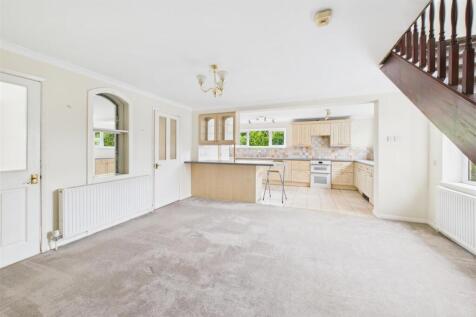 Orchard Hill, Cuttsheath Road, Milbury Heath, Sout
