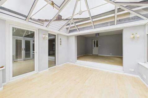 Orchard Hill, Cuttsheath Road, Milbury Heath, Sout