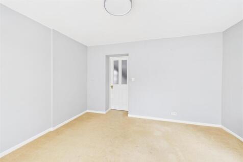 Orchard Hill, Cuttsheath Road, Milbury Heath, Sout