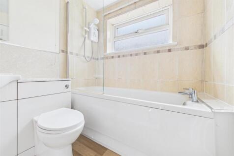 Orchard Hill, Cuttsheath Road, Milbury Heath, Sout