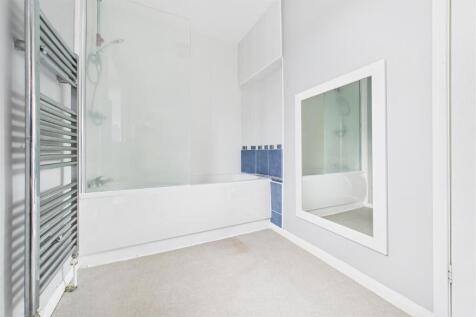 Orchard Hill, Cuttsheath Road, Milbury Heath, Sout