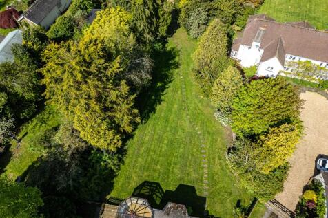 Orchard Hill, Cuttsheath Road, Milbury Heath, Sout