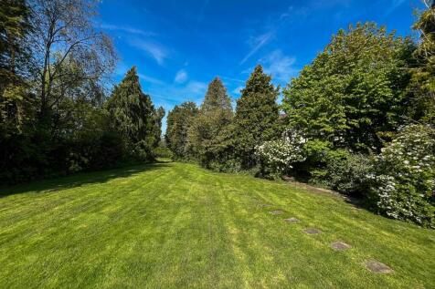 Orchard Hill, Cuttsheath Road, Milbury Heath, Sout