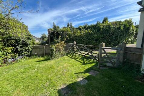 Orchard Hill, Cuttsheath Road, Milbury Heath, Sout
