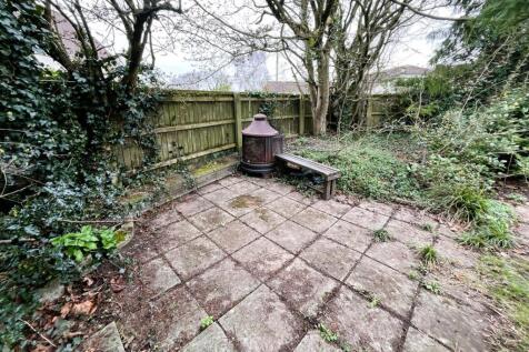 Orchard Hill, Cuttsheath Road, Milbury Heath, Sout