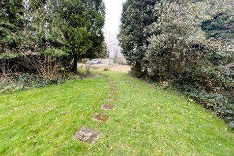 Orchard Hill, Cuttsheath Road, Milbury Heath, Sout
