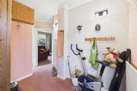 26 Beach Avenue, Severn Beach, Bristol BS35 4PB | 