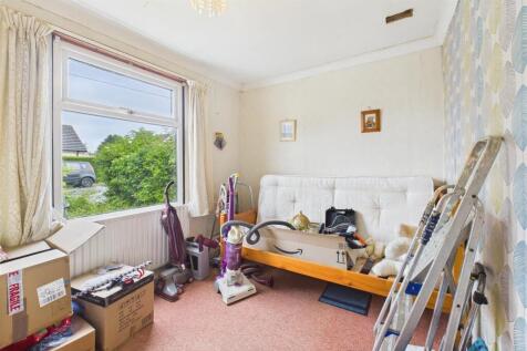 26 Beach Avenue, Severn Beach, Bristol BS35 4PB | 