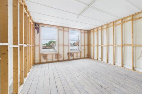 15 Eastover, Bridgwater, Somerset TA6 5AG | Freeho