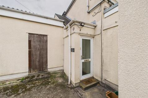 423 Whitehall Road, Whitehall, Bristol BS5 7BP | F