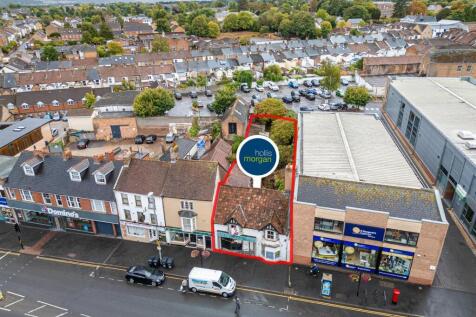 150, East Reach Taunton, Somerset, TA1 3HT | Holli