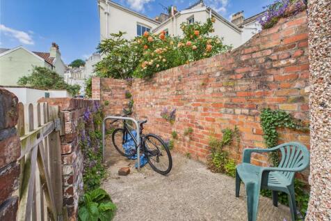 11 St. Vincents Road, Clifton Wood, Bristol BS8 4P