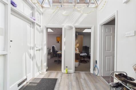 Basement Flat &#64; 54 St Pauls Road, Clifton, Bristol