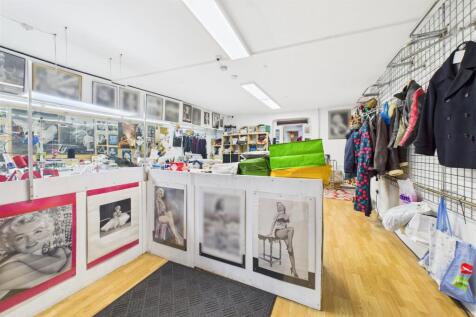 361 Two Mile Hill Road, Kingswood, Bristol BS15 1A