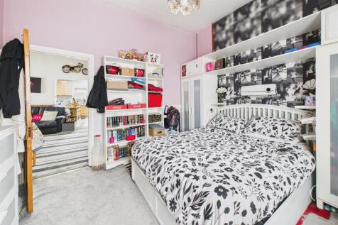 361 Two Mile Hill Road, Kingswood, Bristol BS15 1A