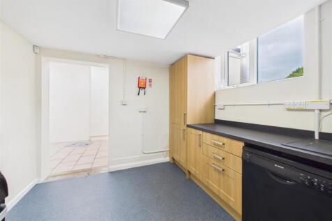 Wellsway House, 9, Wellsway Keynsham, Bath, BS31 1