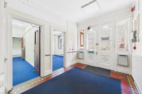 Wellsway House, 9, Wellsway Keynsham, Bath, BS31 1