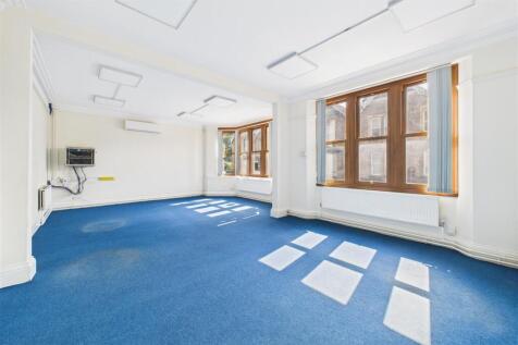 Wellsway House, 9, Wellsway Keynsham, Bath, BS31 1